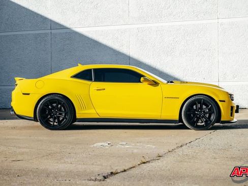 Used 2013 Chevrolet Camaro ZL1 image 23