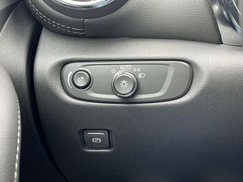 New 2026 Chevrolet Blazer LT w/ Sound & Technology Package image 17