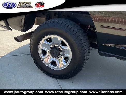 Used 2022 RAM 2500 Tradesman w/ Chrome Appearance Group AWD/4WD image 9