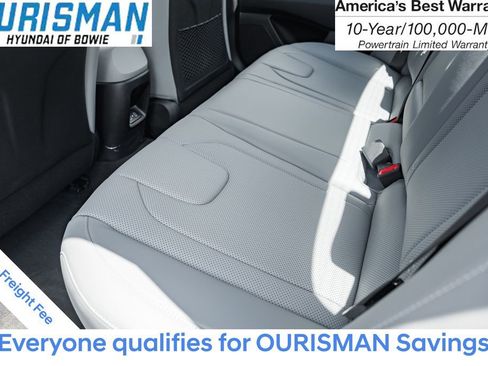 New 2025 Hyundai Elantra Limited image 31