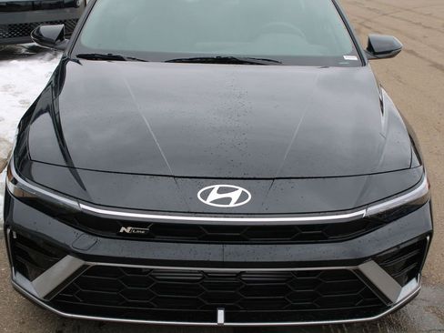 Certified 2025 Hyundai Elantra N Line image 4