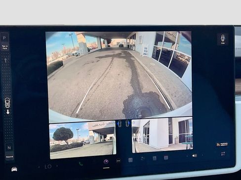 Used 2022 Tesla Model X image 13