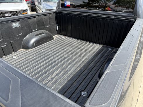 Used 2022 Toyota Tundra Capstone AWD/4WD image 7