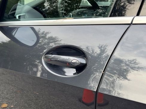 Used 2020 BMW X5 xDrive40i w/ Premium Package image 25