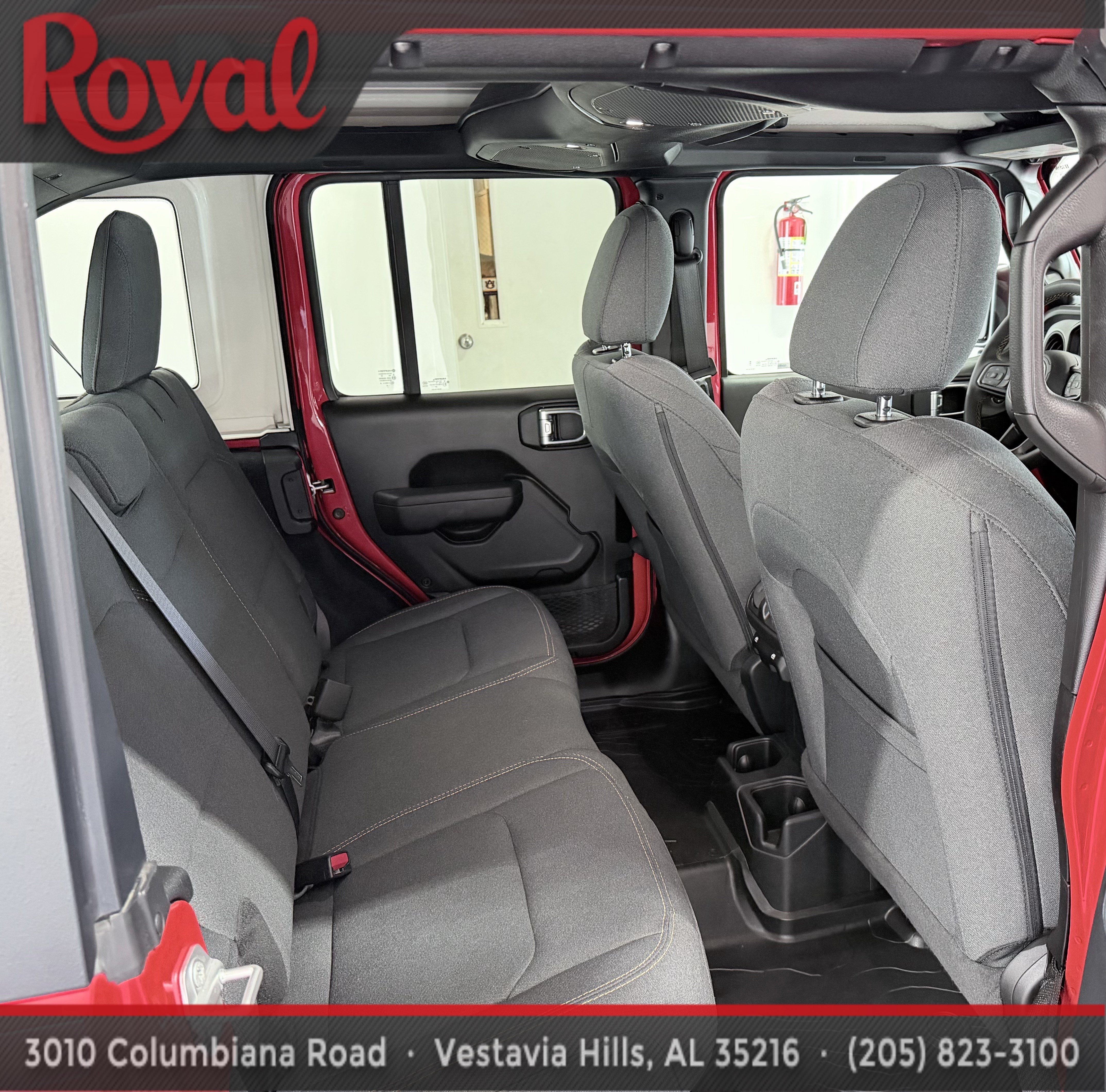 Used 2024 Jeep Wrangler Unlimited Sport AWD/4WD image 18