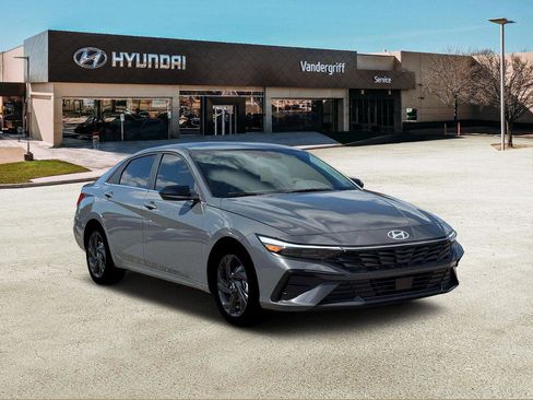 New 2026 Hyundai Elantra SEL Sport Premium FWD image 11