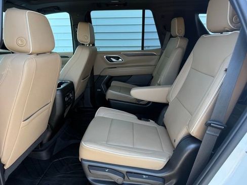 Used 2022 Chevrolet Tahoe Premier image 17