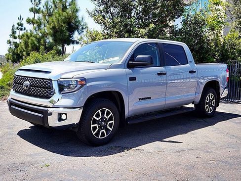 Used 2020 Toyota Tundra SR5 w/ SR5 Upgrade Package image 6