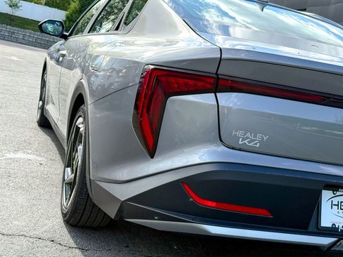 Certified 2025 Kia K4 EX FWD image 9