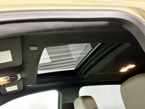 Used 2023 Chevrolet Colorado ZR2 w/ ZR2 Convenience Package III image 19