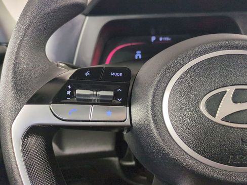 Certified 2025 Hyundai Elantra SE FWD image 29