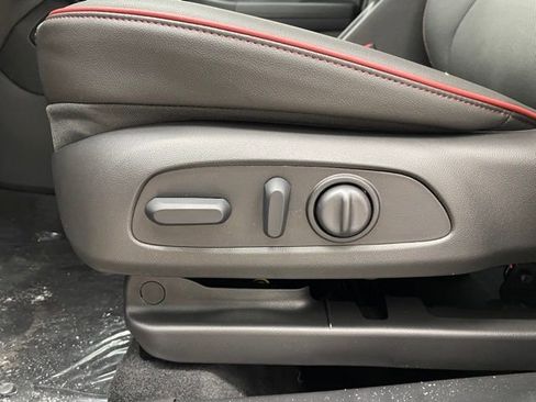 New 2026 Chevrolet TrailBlazer RS w/ Convenience Package image 9