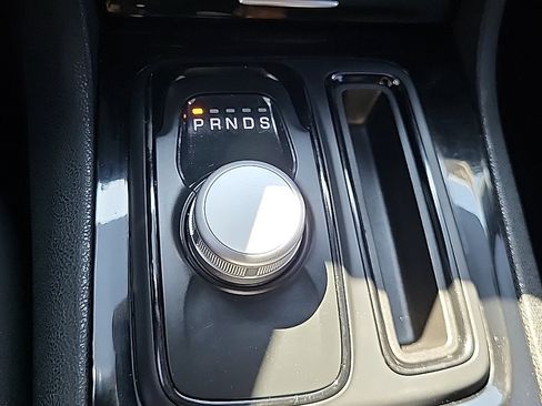 Used 2022 Chrysler 300 S AWD/4WD image 22