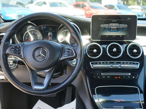 Used 2018 Mercedes-Benz C 300 4MATIC Sedan image 17
