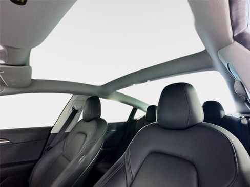 Used 2023 Tesla Model 3 Standard Range RWD image 13