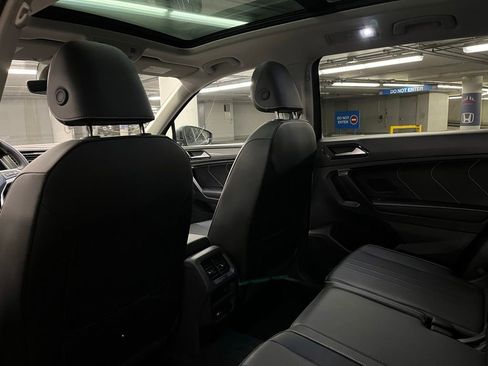 Certified 2024 Volkswagen Tiguan SE image 23