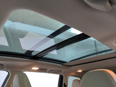 Used 2019 Subaru Ascent Limited image 15