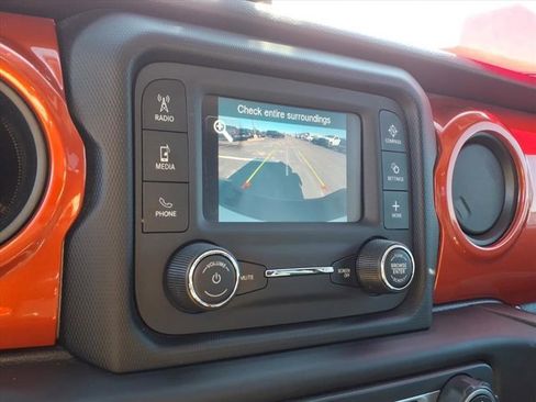 Used 2020 Jeep Gladiator Sport w/ Quick Order Package 24S image 13