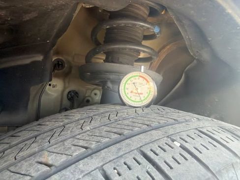 Used 2023 Honda Pilot LX image 6
