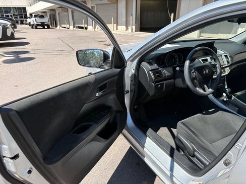 Used 2013 Honda Accord LX image 15