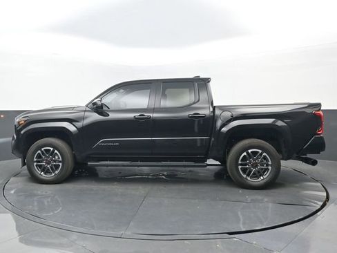 Used 2024 Toyota Tacoma TRD Sport image 7