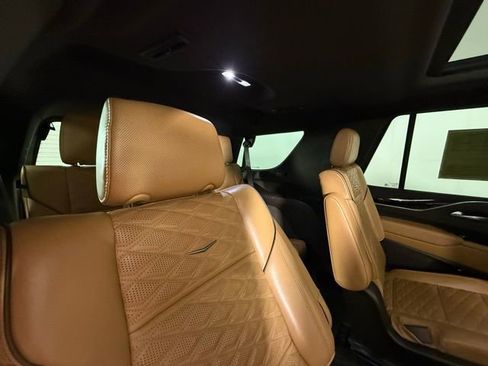 Certified 2022 Cadillac Escalade Premium Luxury image 28