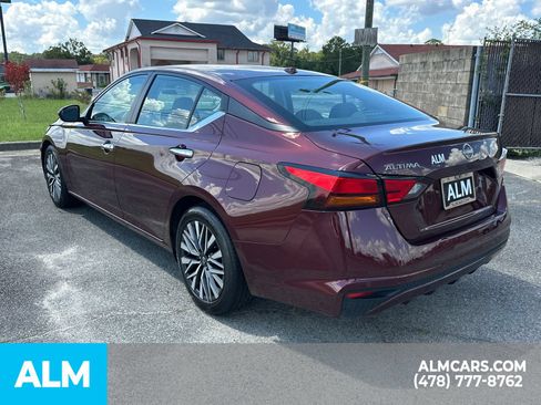 Used 2025 Nissan Altima 2.5 SV FWD image 8