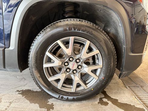 Used 2022 GMC Acadia SLE w/ LPO, Cargo Package AWD/4WD image 31