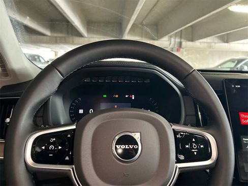 New 2026 Volvo XC90 B6 Plus w/ Protection Package Premier image 12