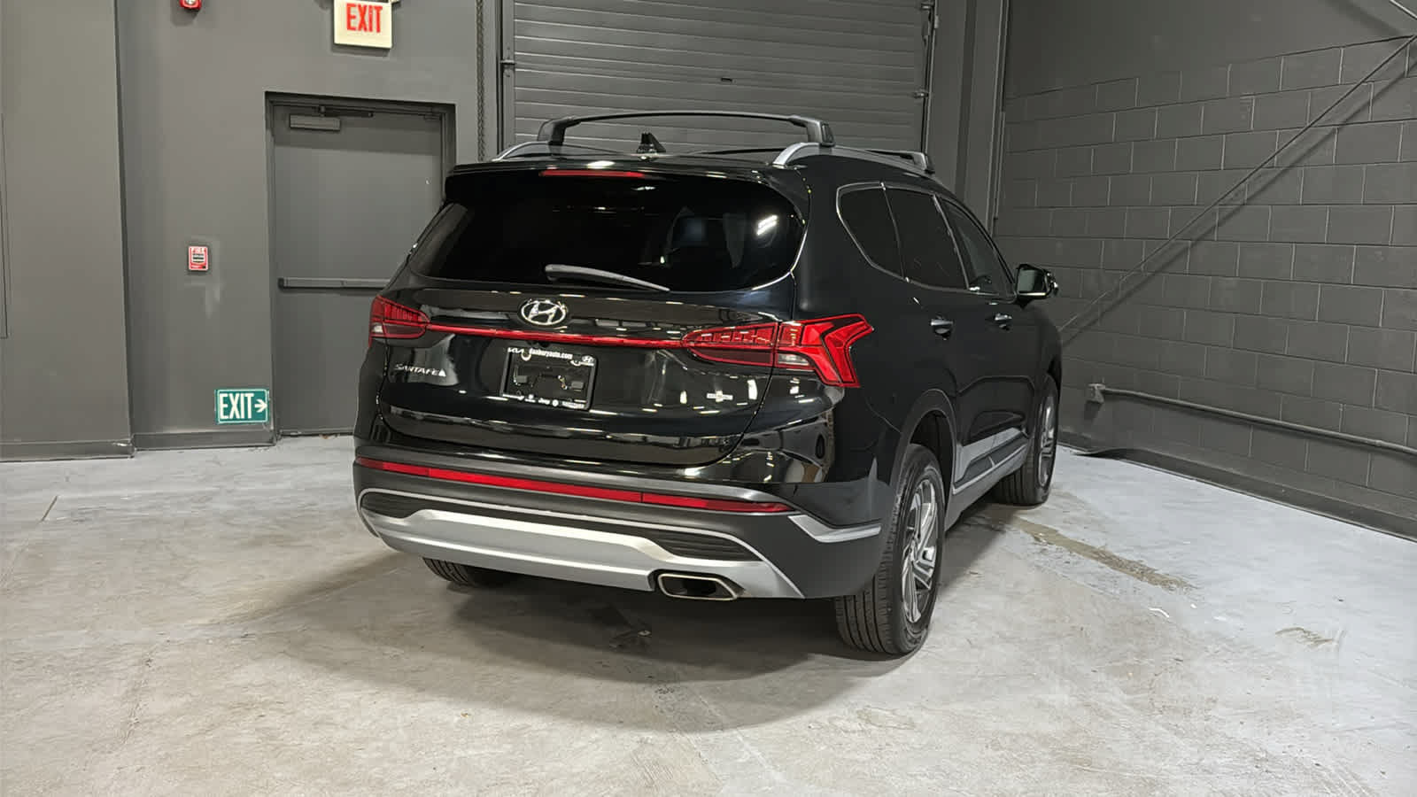 Used 2023 Hyundai Santa Fe SEL w/ Premium Package AWD/4WD image 4