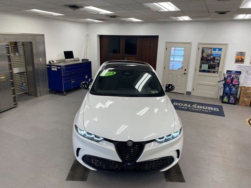Used 2024 Alfa Romeo Tonale Veloce image 23