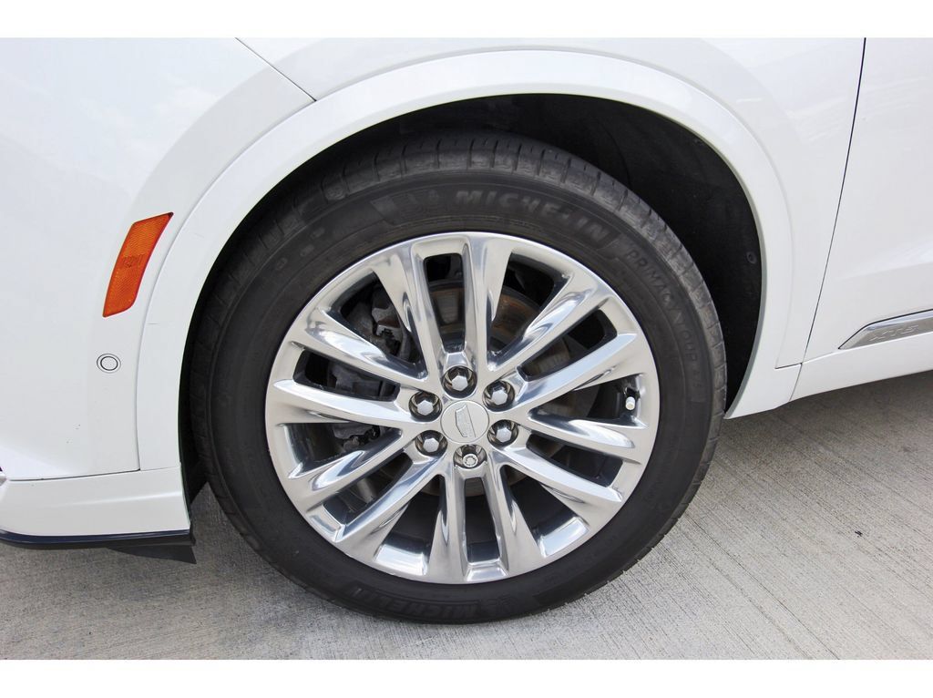 Certified 2023 Cadillac XT6 Premium Luxury w/ Technology Package FWD image 33