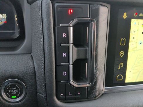 Used 2023 GMC Yukon Denali w/ Denali Reserve Package image 35