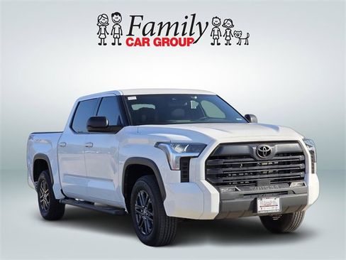 Used 2025 Toyota Tundra SR5 image 2