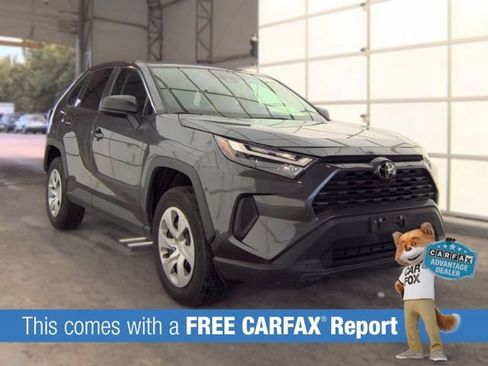 Used 2025 Toyota RAV4 LE AWD/4WD image 2