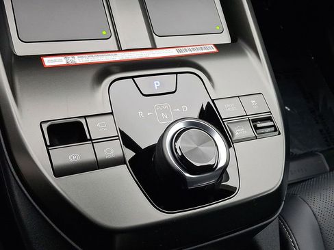 New 2026 Subaru Solterra image 15