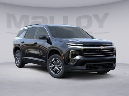 New 2026 Chevrolet Traverse LT w/ LPO, Floor Liner Package AWD/4WD image 8