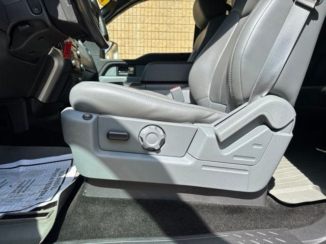 Used 2014 Ford F150 XLT w/ Equipment Group 302A Luxury AWD/4WD image 9