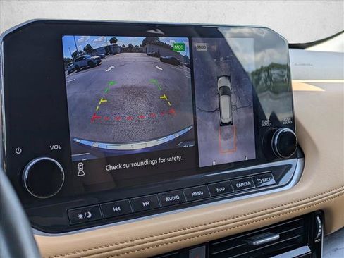 Used 2022 Nissan Rogue Platinum w/ Head-Up Display Package FWD image 15