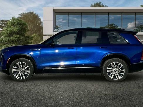 New 2026 Cadillac Vistiq Sport image 7