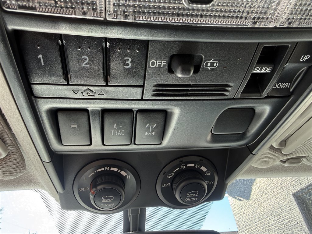 Used 2016 Toyota 4Runner Trail Premium AWD/4WD image 22