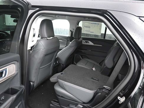 New 2026 Ford Explorer Active w/ Active Comfort Package AWD/4WD image 23