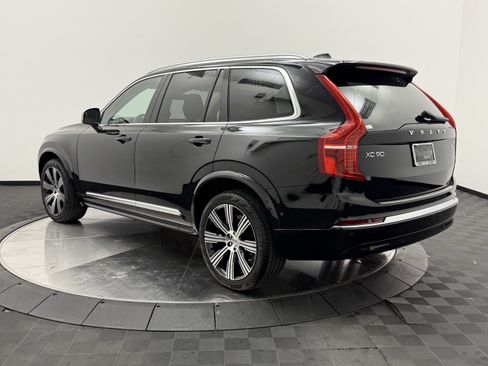 Certified 2023 Volvo XC90 B6 Ultimate w/ Protection Package Premier AWD/4WD image 5