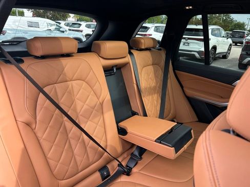 Used 2023 BMW X5 xDrive45e w/ Parking Assistance Package AWD/4WD image 45