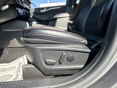 Used 2025 Ford Escape ST-Line Select image 18