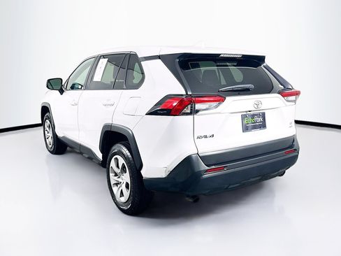 Used 2023 Toyota RAV4 LE AWD/4WD image 5