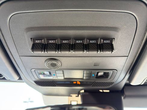 New 2025 Ford Bronco Badlands image 42