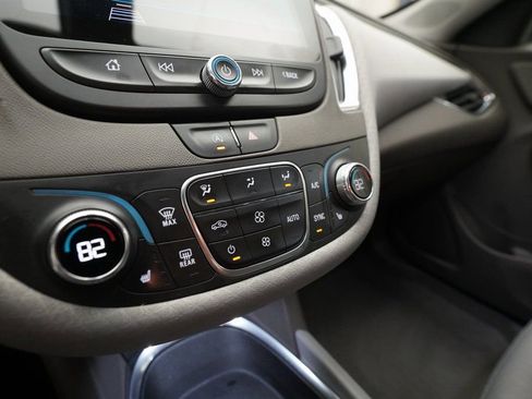 Used 2020 Chevrolet Malibu LT image 20