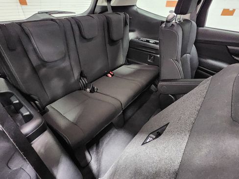 Used 2025 Subaru Ascent Premium image 21