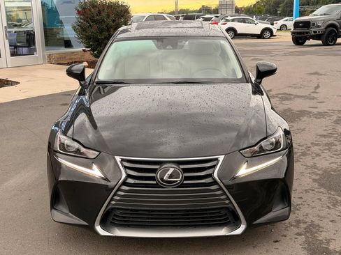 Used 2018 Lexus IS 300 w/ Comfort Package RWD image 12